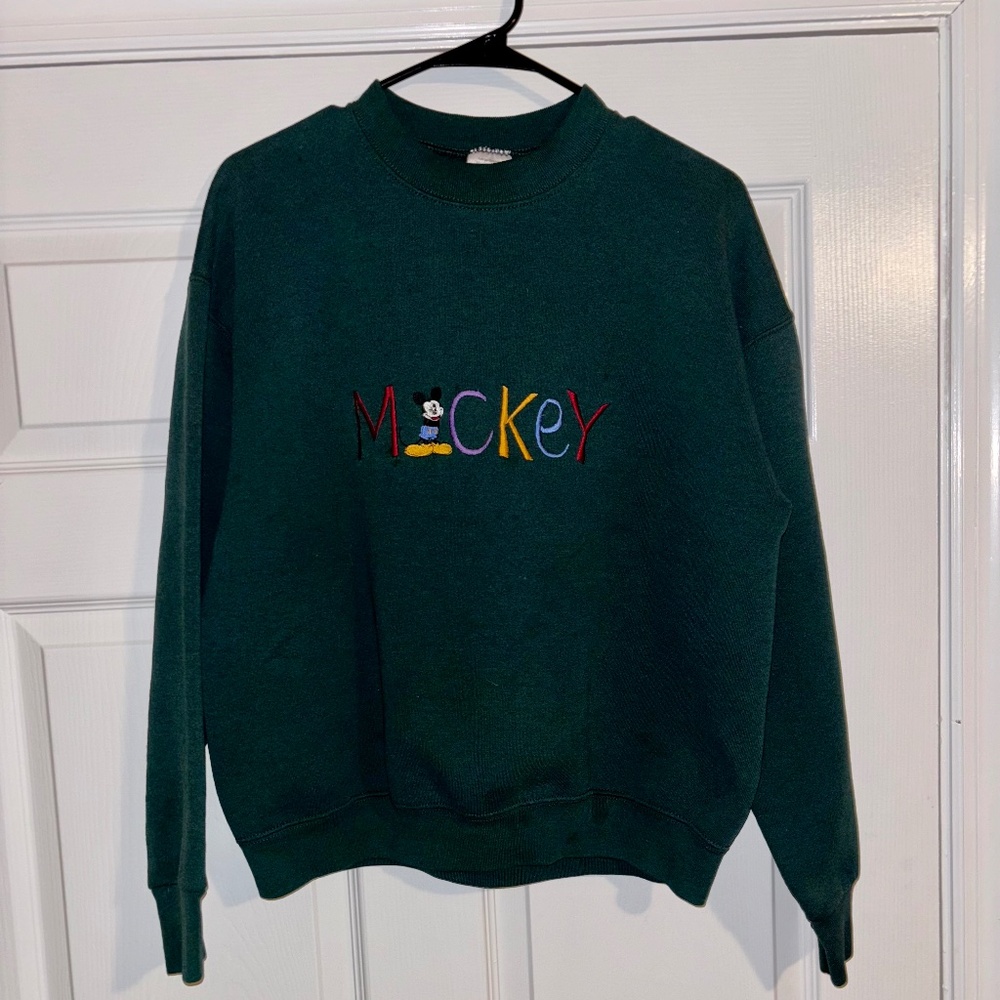 Vintage 90s Mickey & Co - Crewneck Embroidered Mickey sweatshirt